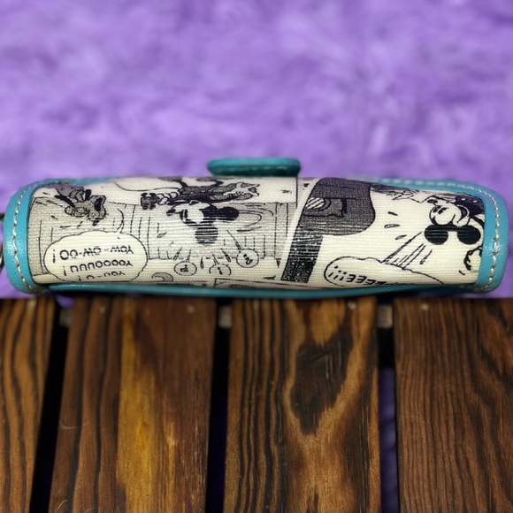 RARE DOONEY & BOURKE Women’s DISNEY Mickey Comics Wristlet/Wallet/Clutch - Picture 4 of 16
